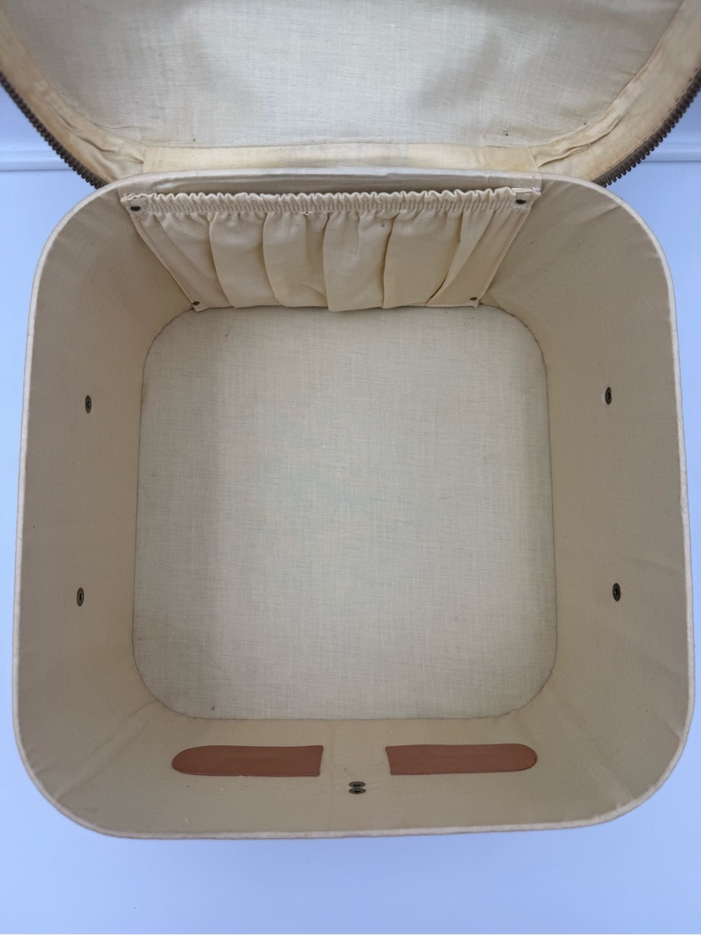 LOUIS VUITTON 1854 PARIS • ‘Rare’ STRATOS Small Soft Trunk Bag (Collector Piece) - Picture 11 of 16